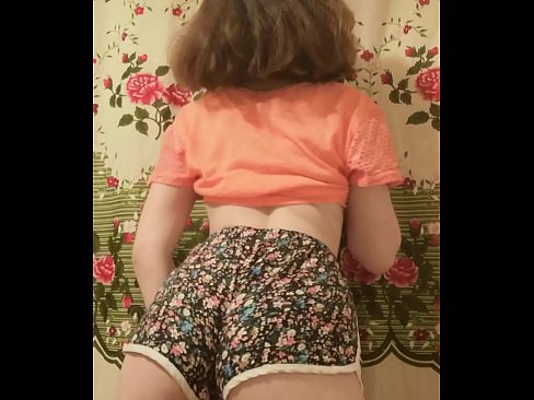 ❤️ Сексуальная юная малышка делает стриптиз снимая свои шортики на камеру ❌ Порно видео на нашем сайте ❌️❤
