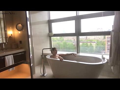 ❤️ Потрясающая Малышка Страстно Дрочит Киску в Ванной ❌ Порно видео на нашем сайте ❌️❤